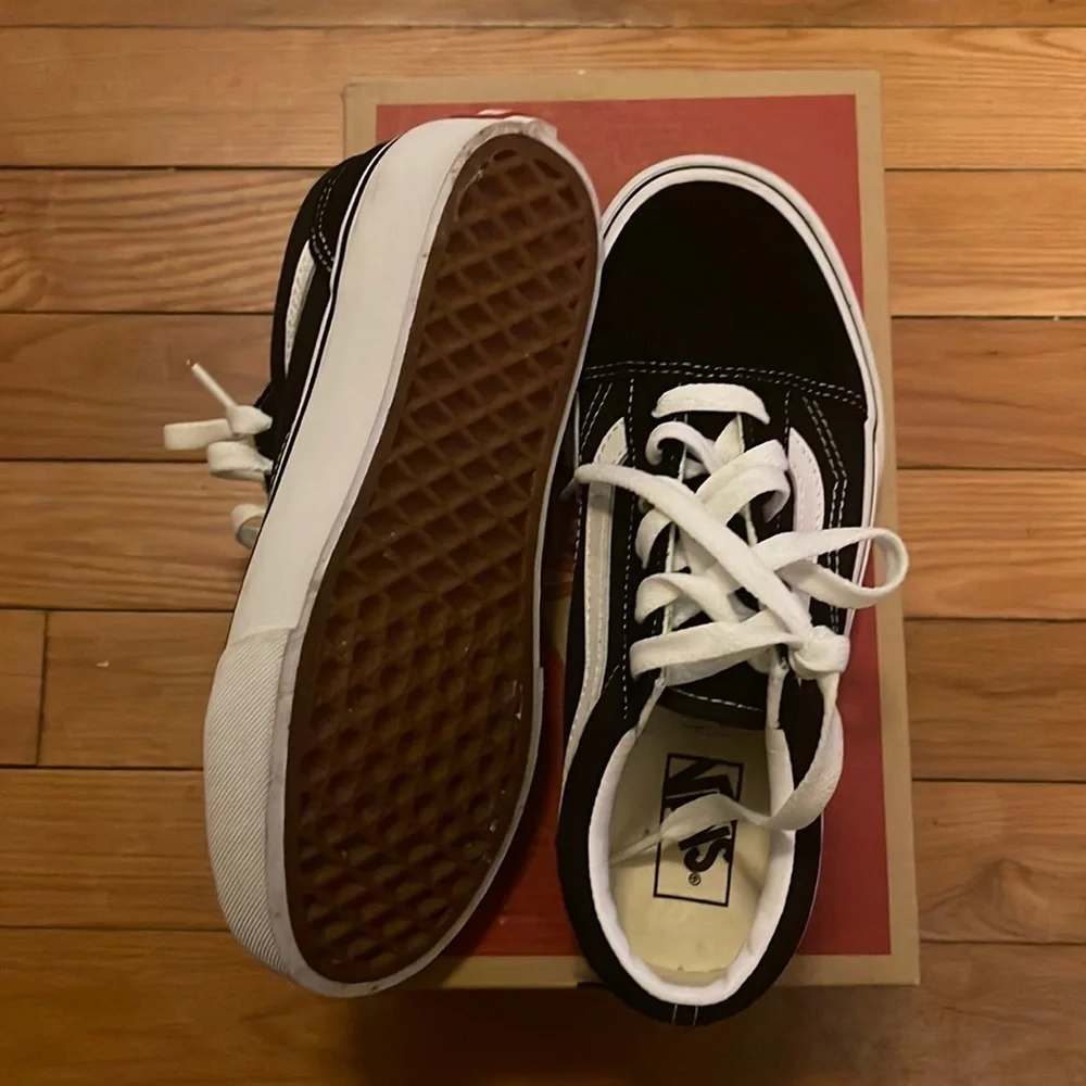 Kids old skool platform vans - Picture 1 of 4